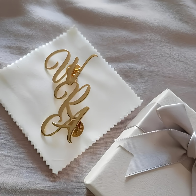 Custom Monogram Initial Name S - Men Accessories Brooch ulasan dan harga